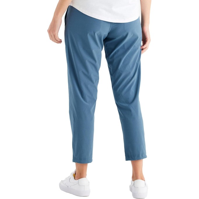 Women's Breeze Cropped Pant - UPF 50+ Sun Protection, Moisture-Wicking, Breathable Lightweight Outdoor Pants